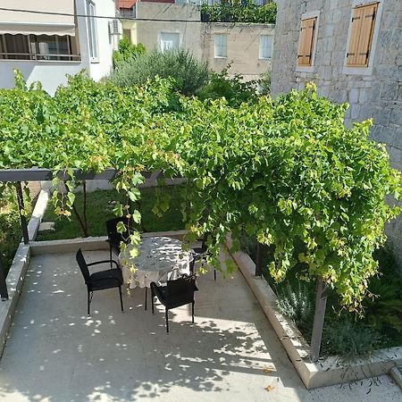 Apartmani Mara Kaštela المظهر الخارجي الصورة