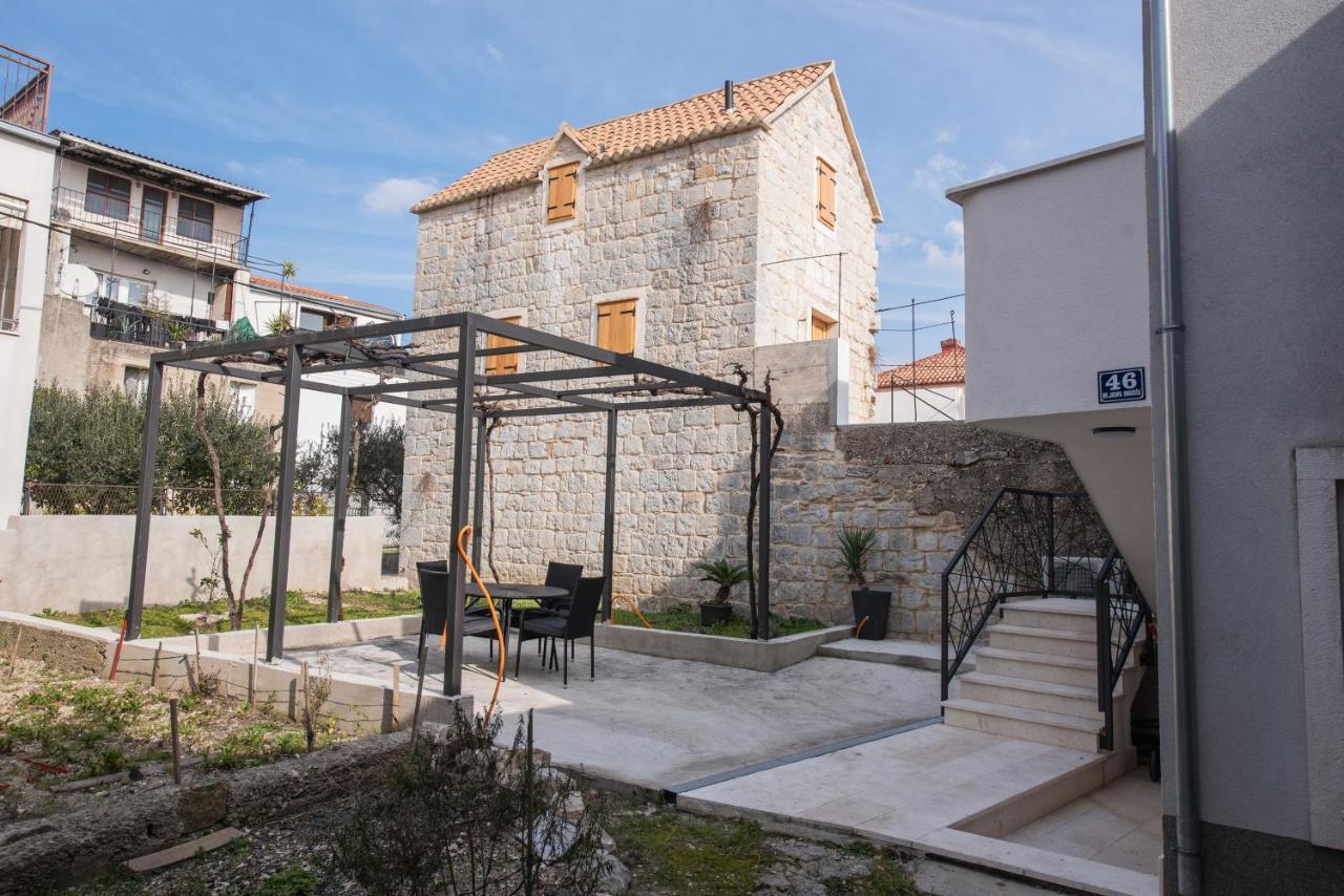 Apartmani Mara Kaštela المظهر الخارجي الصورة