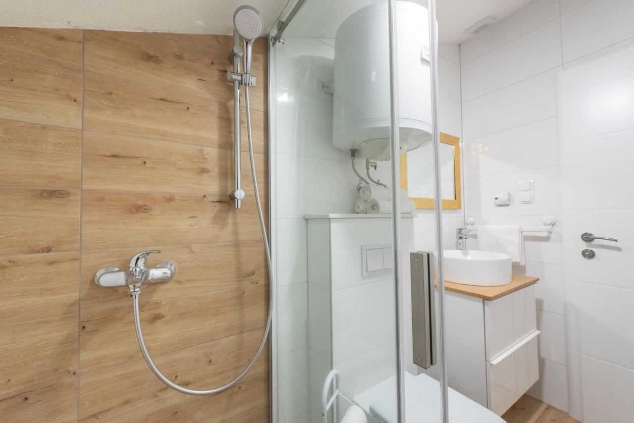 Apartmani Mara Kaštela المظهر الخارجي الصورة