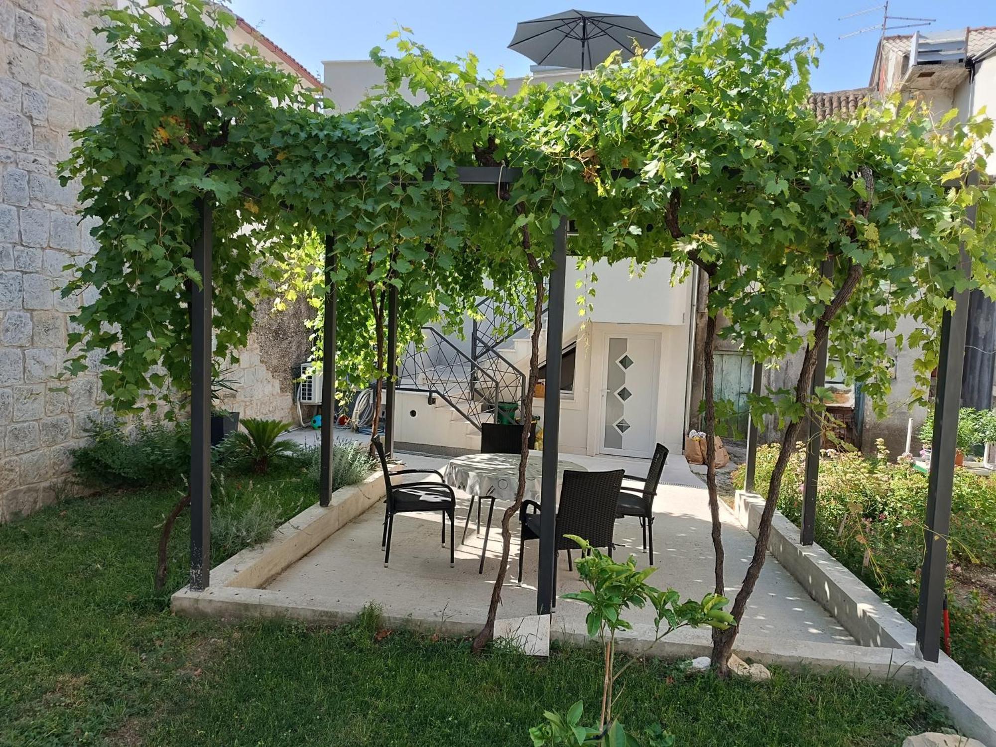 Apartmani Mara Kaštela المظهر الخارجي الصورة